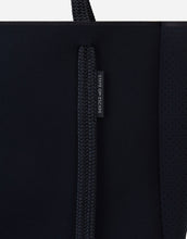Load image into Gallery viewer, City 360 tote in black