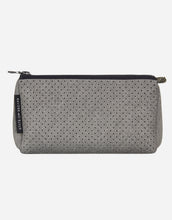 Load image into Gallery viewer, Guise tote bag in washed olive denim print