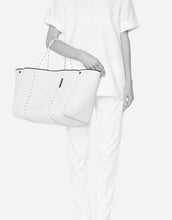 Load image into Gallery viewer, Escape™ tote in navy with blended rope