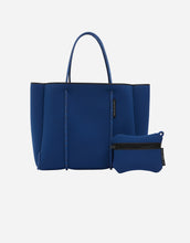 Load image into Gallery viewer, Flying solo tote in navy with blended rope