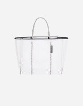 Load image into Gallery viewer, Flying solo tote in white with blended rope
