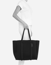 Load image into Gallery viewer, City 360 tote in pewter
