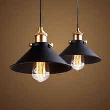Load image into Gallery viewer, Classy Vintage Lamp
